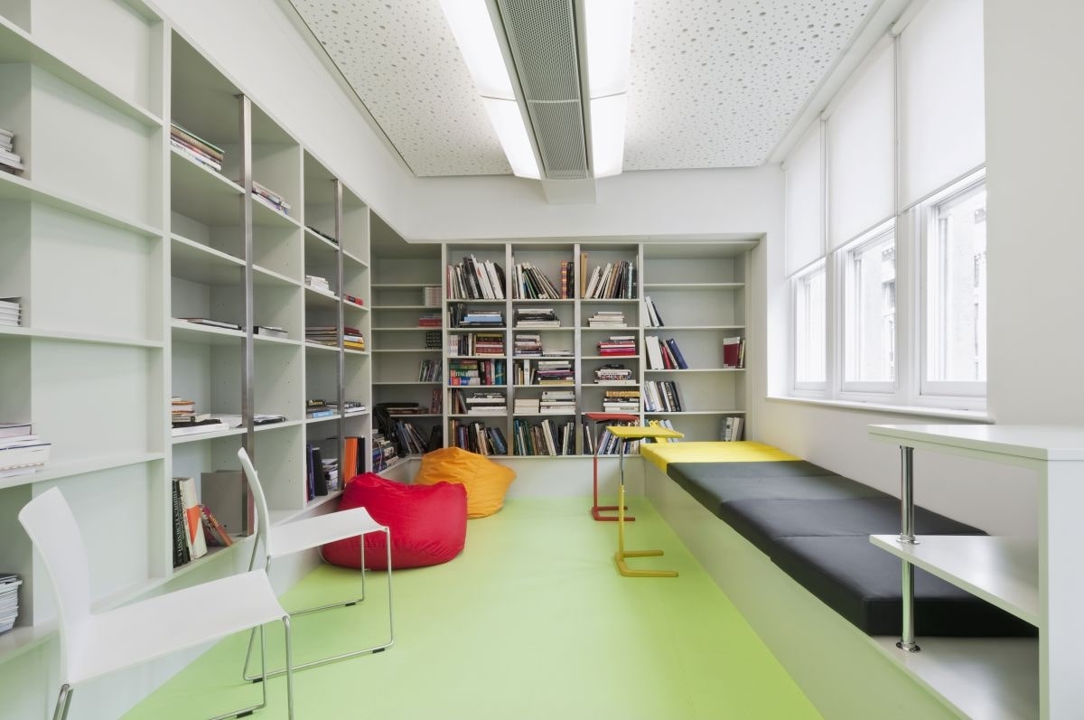 Wall units with bookshelves